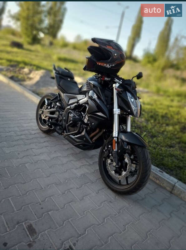 Мотоцикл Без обтекателей (Naked bike) Voge 500R 2020 в Сумах