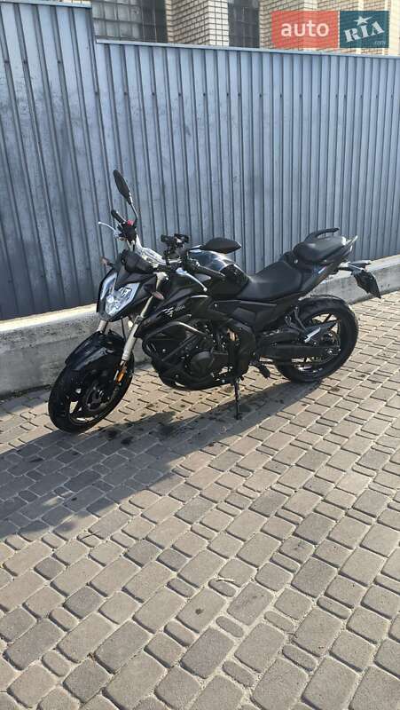 Voge 500R 2023