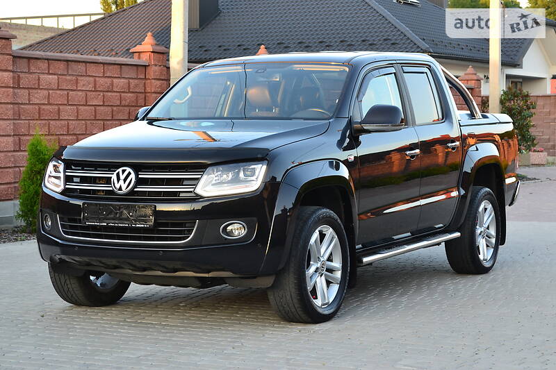 Позашляховик / Кросовер Volkswagen Amarok 2015 в Рівному