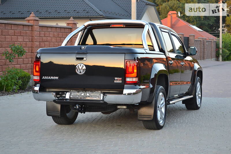 Позашляховик / Кросовер Volkswagen Amarok 2015 в Рівному