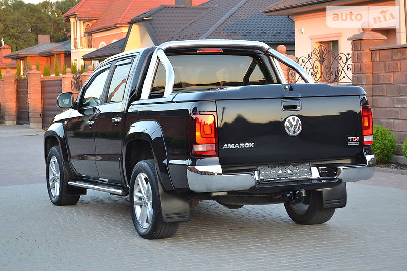 Позашляховик / Кросовер Volkswagen Amarok 2015 в Рівному