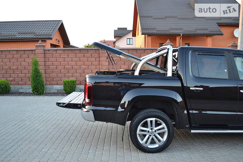 Позашляховик / Кросовер Volkswagen Amarok 2015 в Рівному