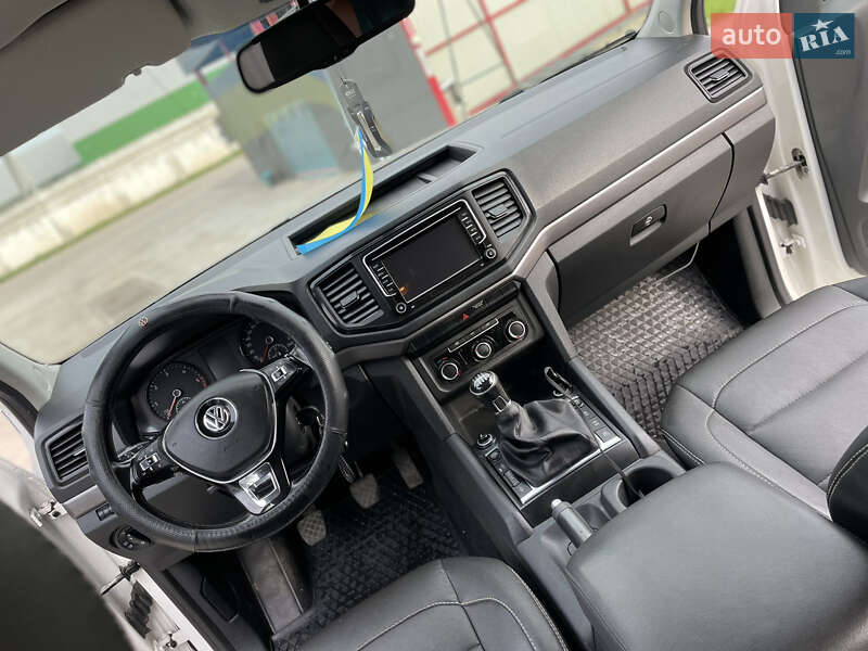 Пикап Volkswagen Amarok 2017 в Магдалиновке