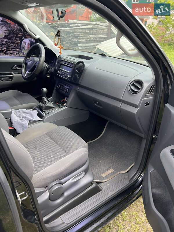 Пикап Volkswagen Amarok 2011 в Староконстантинове