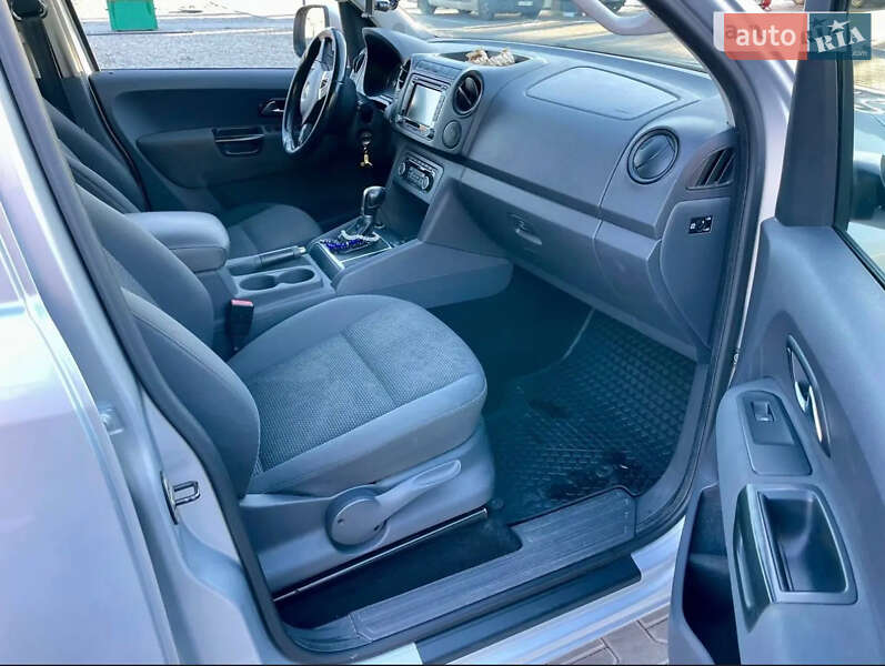 Пікап Volkswagen Amarok 2013 в Чернівцях