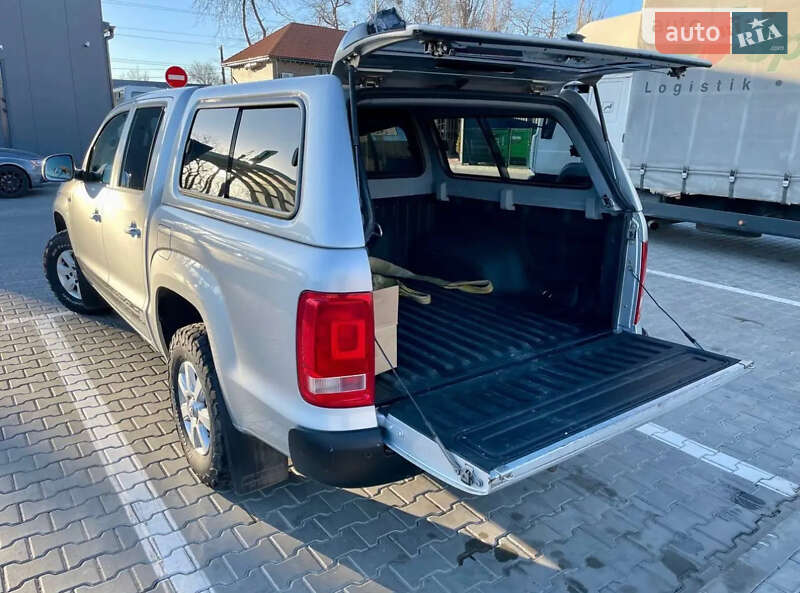 Пікап Volkswagen Amarok 2013 в Чернівцях