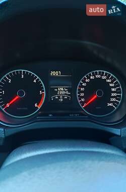 Пікап Volkswagen Amarok 2012 в 
