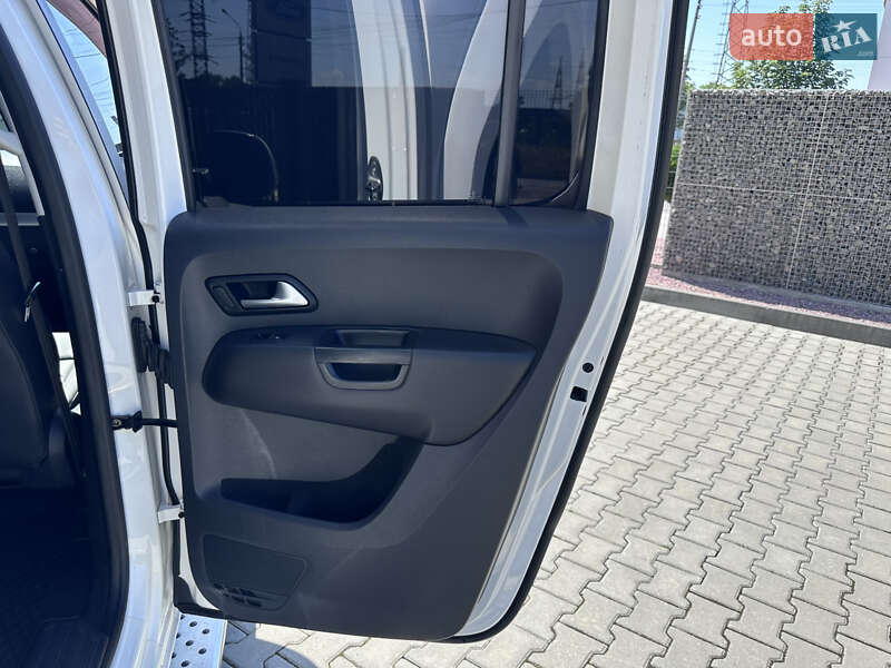 Пикап Volkswagen Amarok 2017 в Черновцах
