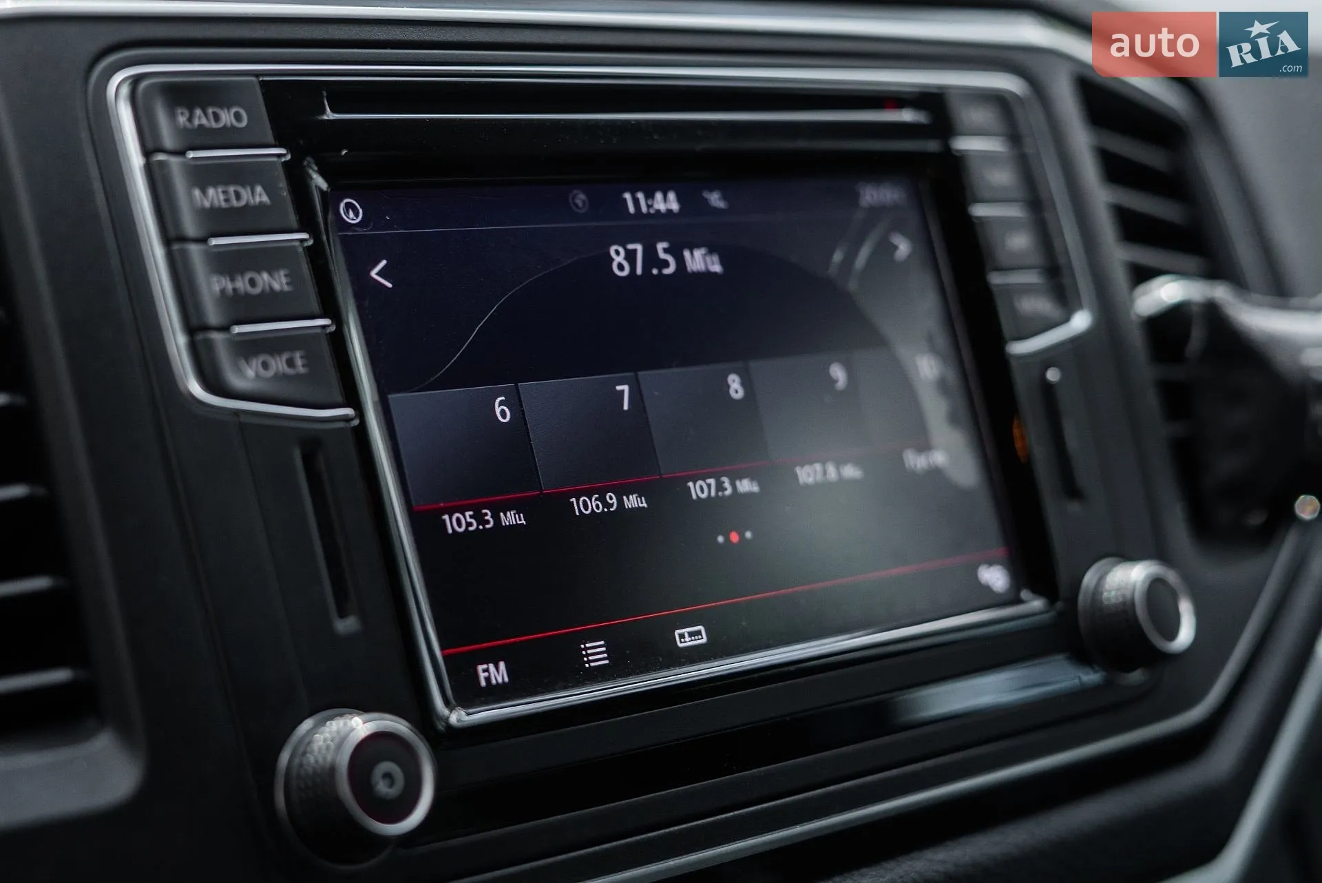 2019 Volkswagen Amarok - мініатюра 8