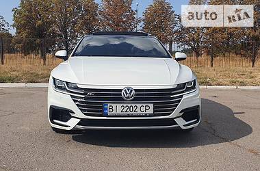 Лифтбек Volkswagen Arteon 2018 в Полтаве