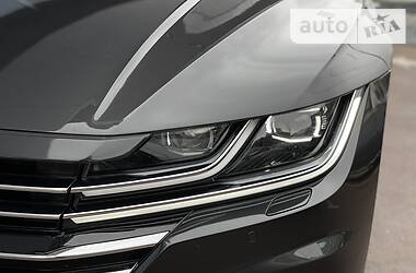 Ліфтбек Volkswagen Arteon 2017 в Києві