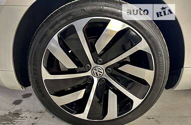 Лифтбек Volkswagen Arteon 2017 в Ровно