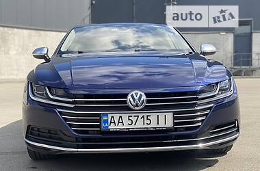 Лифтбек Volkswagen Arteon 2018 в Киеве