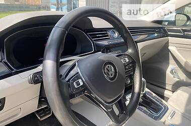 Лифтбек Volkswagen Arteon 2018 в Киеве