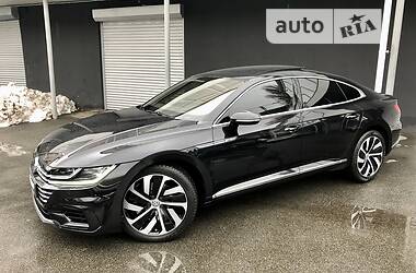 Лифтбек Volkswagen Arteon 2018 в 