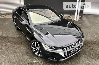 Лифтбек Volkswagen Arteon 2018 в 