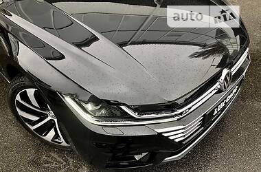 Лифтбек Volkswagen Arteon 2018 в 