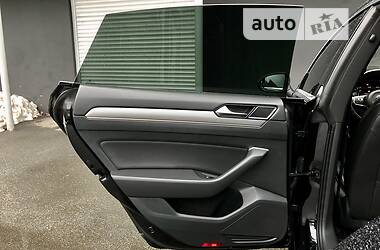 Лифтбек Volkswagen Arteon 2018 в 