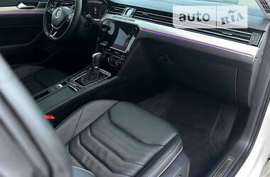 Лифтбек Volkswagen Arteon 2019 в 