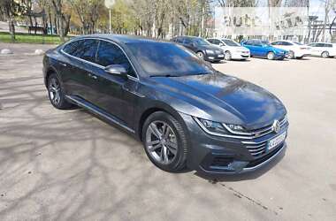 Ліфтбек Volkswagen Arteon 2017 в Києві