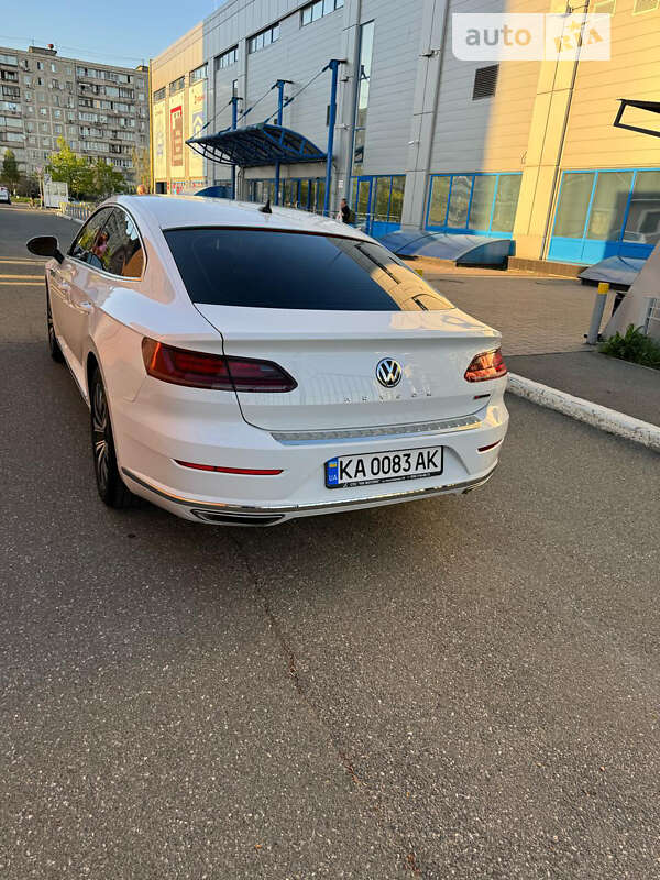 Лифтбек Volkswagen Arteon 2018 в Киеве