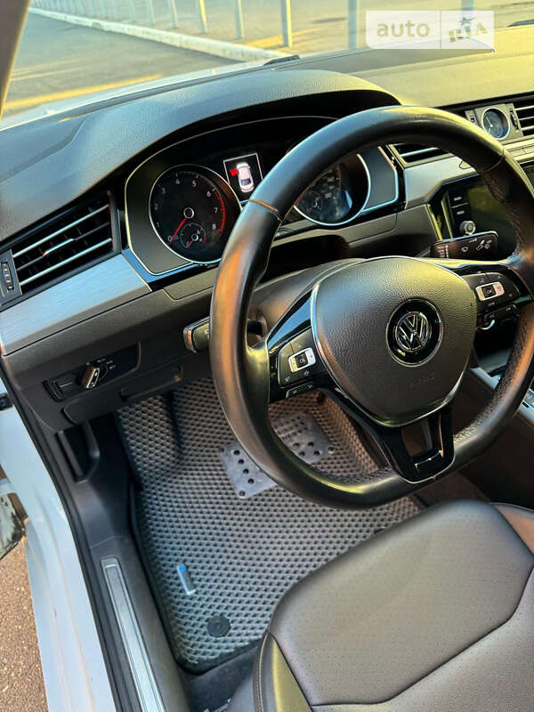 Лифтбек Volkswagen Arteon 2018 в Киеве