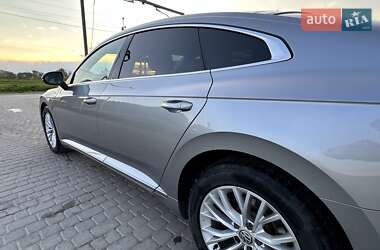 Лифтбек Volkswagen Arteon 2017 в 