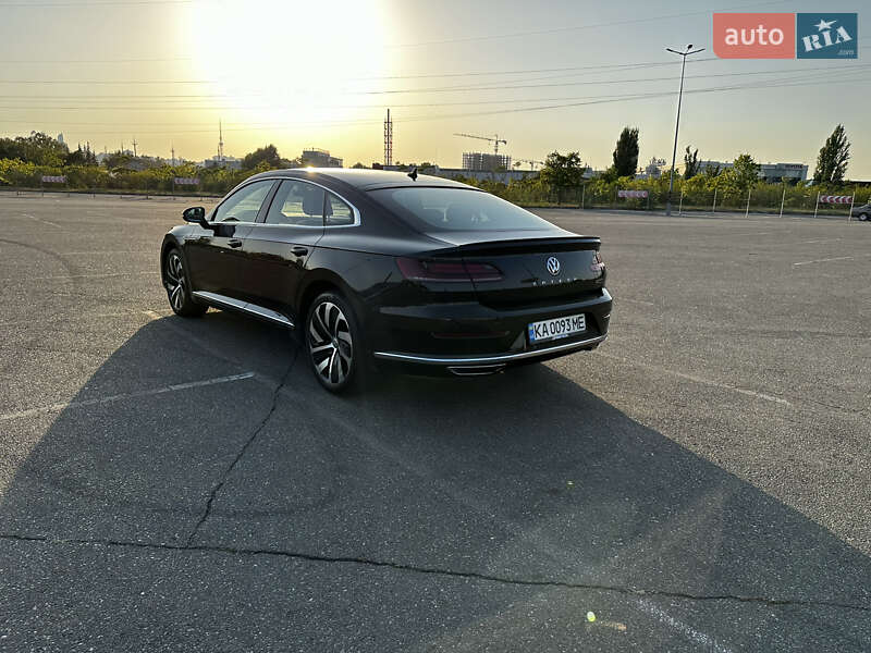 Лифтбек Volkswagen Arteon 2017 в Киеве