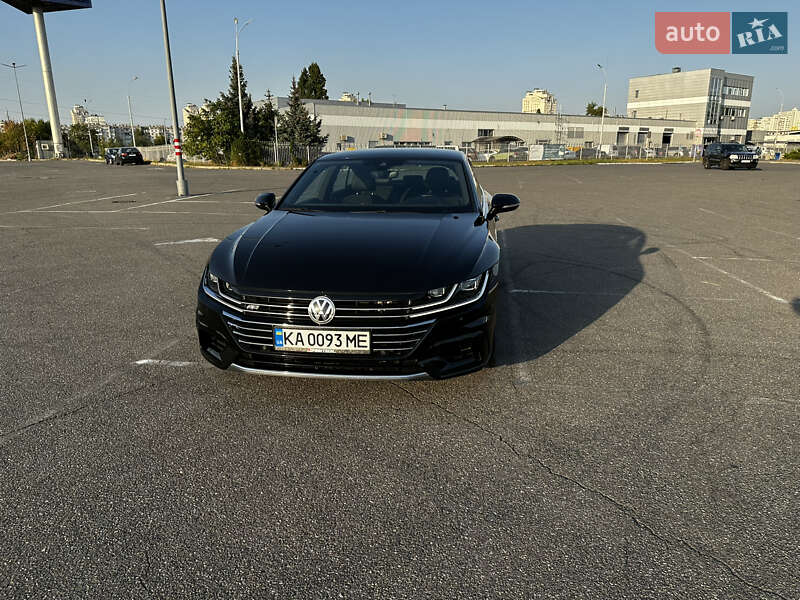 Лифтбек Volkswagen Arteon 2017 в Киеве