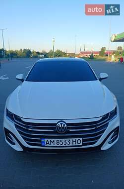 Лифтбек Volkswagen Arteon 2021 в 