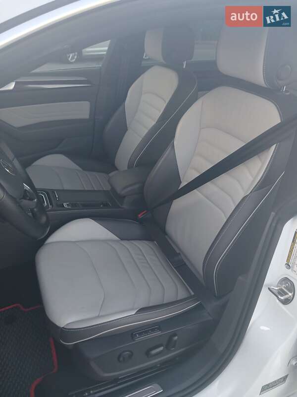 Лифтбек Volkswagen Arteon 2021 в Житомире