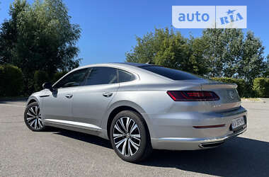 Ліфтбек Volkswagen Arteon 2018 в Києві