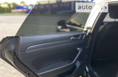 Лифтбек Volkswagen Arteon 2017 в 