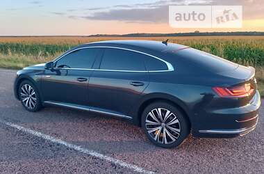 Ліфтбек Volkswagen Arteon 2018 в Києві