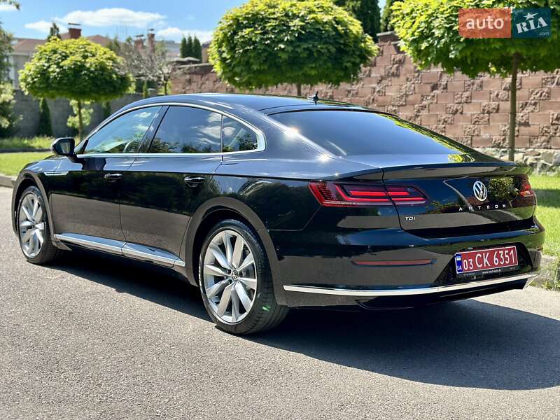 Лифтбек Volkswagen Arteon 2017 в Киеве фото 29 Лифтбек Volkswagen Arteon 2017 в Киеве