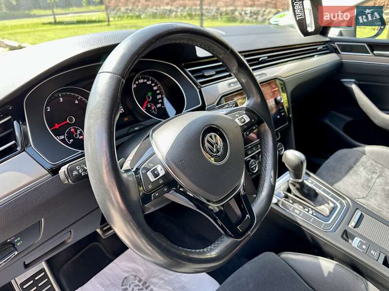 Лифтбек Volkswagen Arteon 2017 в Киеве фото 66 Лифтбек Volkswagen Arteon 2017 в Киеве