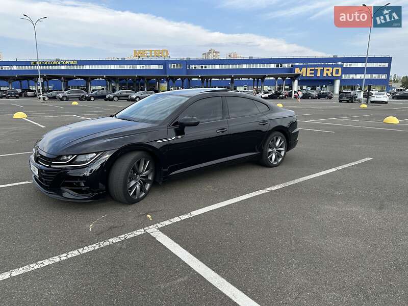 Лифтбек Volkswagen Arteon 2019 в Киеве