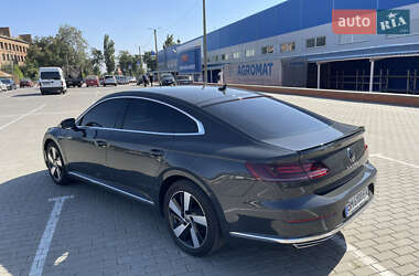 Лифтбек Volkswagen Arteon 2021 в Ромнах