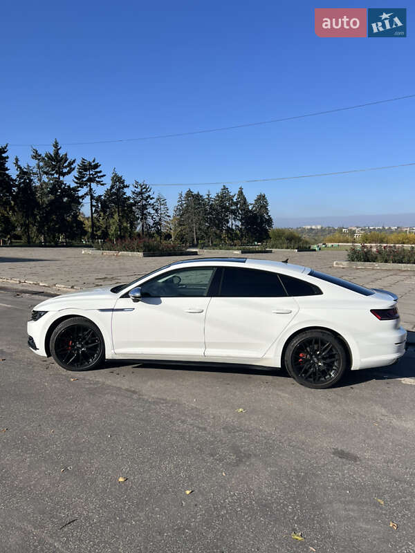 Ліфтбек Volkswagen Arteon 2017 в Запоріжжі