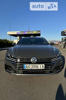 Ліфтбек Volkswagen Arteon 2017 в Іршаві