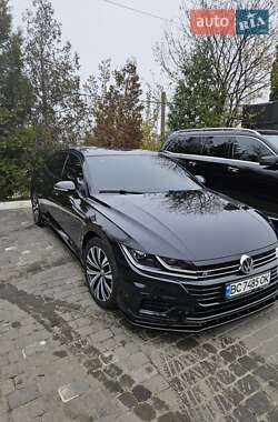 Лифтбек Volkswagen Arteon 2018 в Львове