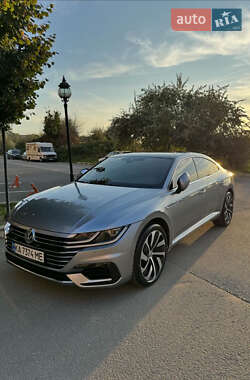 Ліфтбек Volkswagen Arteon 2018 в Києві