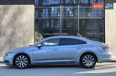 Ліфтбек Volkswagen Arteon 2017 в Ужгороді