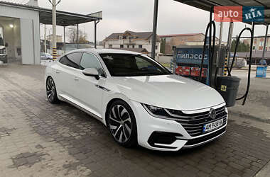 Ліфтбек Volkswagen Arteon 2017 в Києві