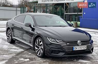 Лифтбек Volkswagen Arteon 2018 в Дубно