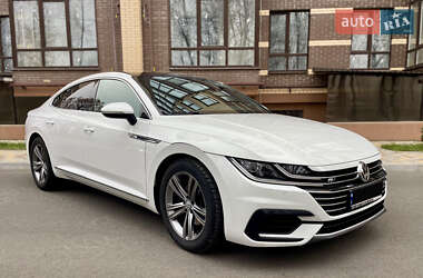 Лифтбек Volkswagen Arteon 2018 в Чернигове