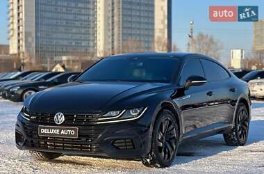 Лифтбек Volkswagen Arteon 2017 в Киеве