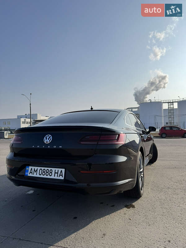 Лифтбек Volkswagen Arteon 2017 в Коростене