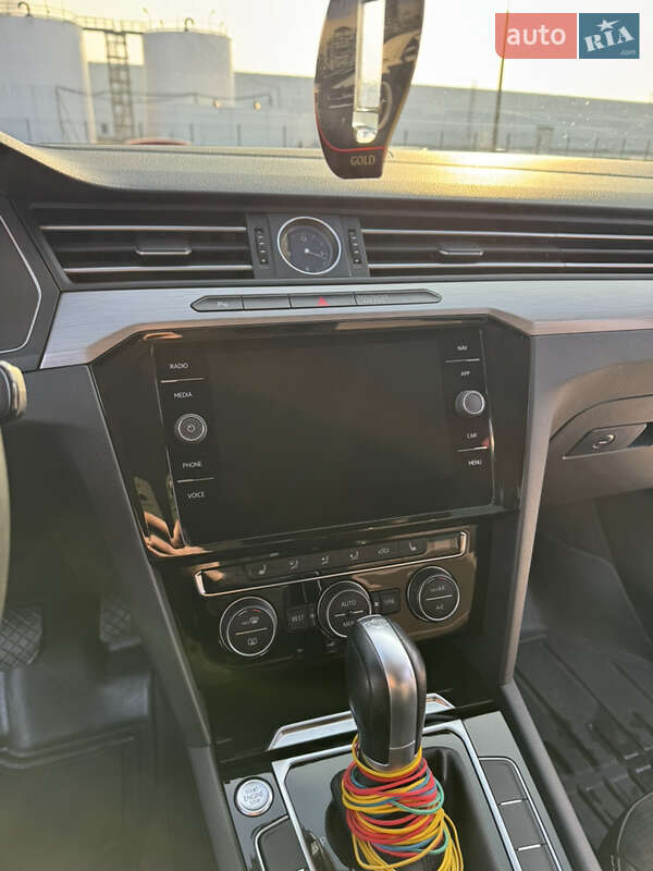 Лифтбек Volkswagen Arteon 2017 в Коростене