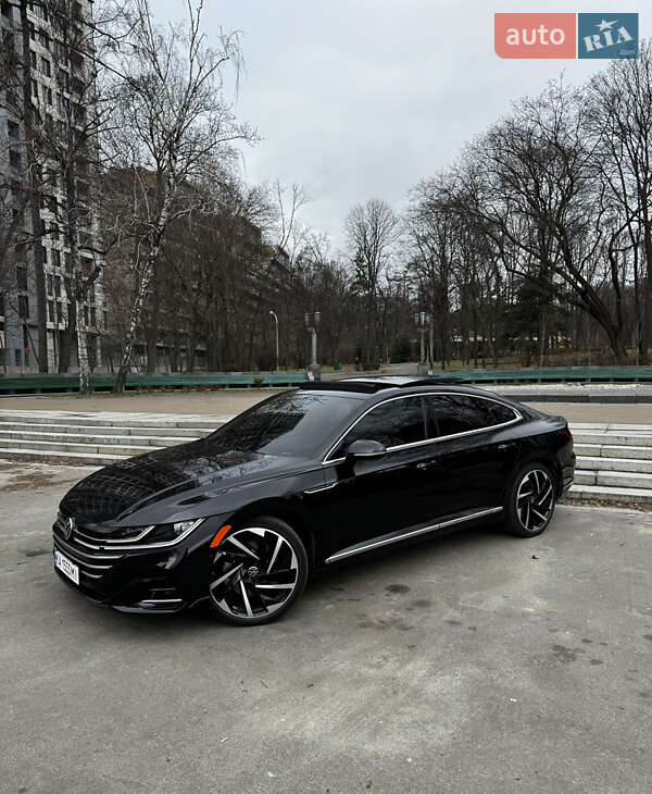 Лифтбек Volkswagen Arteon 2020 в Киеве
